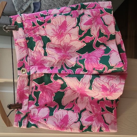 Lilly Pulitzer Shorts Size 2 - Picture 1 of 4